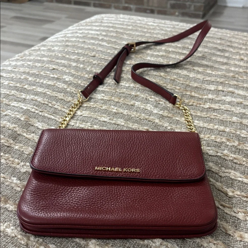 Michael Kors Cherry Bedford Pebbled‎ Leather Crossbody Bag Purse NWOT